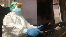 北市設專責運輸車隊　網喊：謝謝英雄（圖／翻攝自柯文哲臉書）