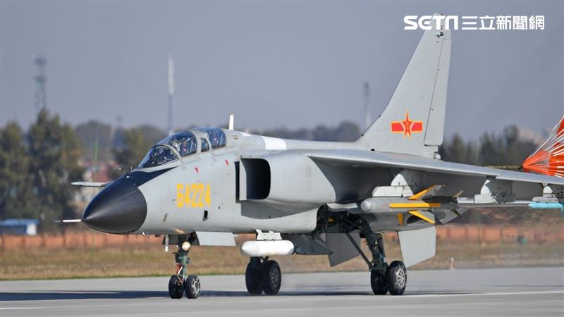 中共戰機無預警近逼我專機　陸委會說話了