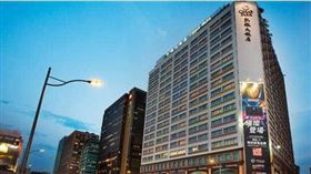 台北凱撒大飯店宣布暫停營業。（圖／翻攝自臉書）