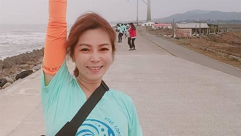 瞳鈴眼女星曝喜訊　失婚後與舊愛重逢