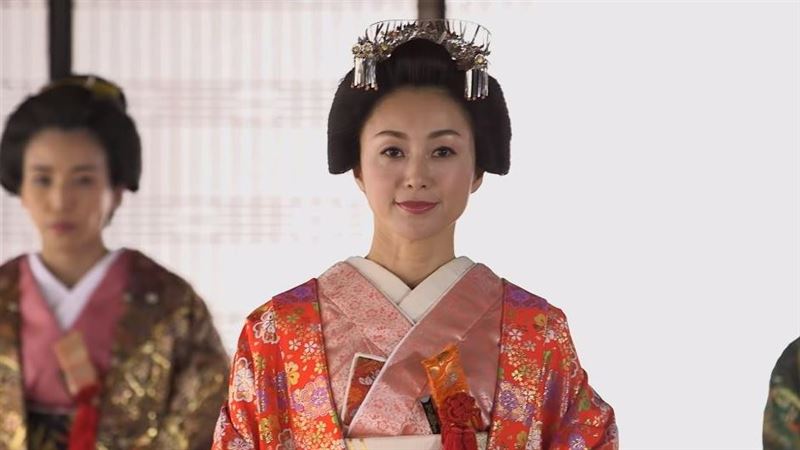酒井法子當網紅！灑千萬扮口罩公主