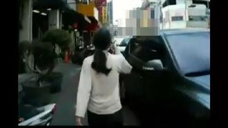 鬧夠沒？高雄婦不戴罩反控警察要強暴