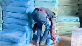 中國,福建,小學,考卷,父親,搬貨,辛苦（圖／翻攝自微博）