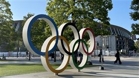 東京奧運倒數61天  日本高官支持舉辦東京奧運開幕倒數61天，儘管民調顯示大多數日本民眾反對在新型冠狀病毒疫情蔓延下舉辦，但日本政府發言人加藤勝信23日在媒體發言顯示政府不改支持東奧舉辦的方針。中央社記者楊明珠東京攝  110年5月23日