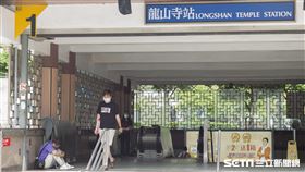 龍山寺站(記者陳弋攝影)