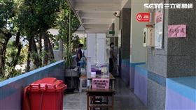 泰安國小附幼8位教師及家屬、54名學童及家屬，成立前進指揮所，快篩，