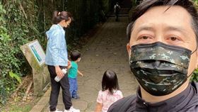 庾澄慶,全家,外出,爭議,楊月娥