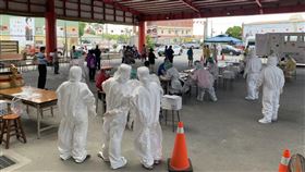 溪湖啟動社區快篩站  首日上午進行順利由於確診者分布及足跡所致，彰化縣溪湖鎮可說成為重災區，溪湖湳底社區19日起啟動行動快篩站，上午採檢170人，狀況順利。（民眾提供）中央社記者蕭博陽彰化縣傳真  110年5月19日