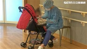確診嬤插管！護理師暖餵1歲娃喝奶　網感動：辛苦了（圖／台北慈濟醫院提供）
