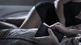 高雄警方查獲2失聯越女在民宅從事性交易。（示意圖／pixabay）