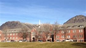 ▲印地安寄宿學校。（圖／翻攝自加拿大不列顛省推特）