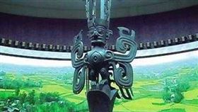 ▲三星堆神樹。（圖／翻攝自三星堆博物館官網）