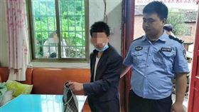 ▲警察抓到了慣竊。（圖／翻攝自郴州市公安微信）