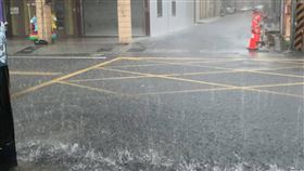 台中 下雨https://www.facebook.com/photo?fbid=4375241349155582&set=g.142256762490026
