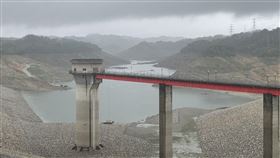 梅雨來了　寶二水庫有進帳梅雨鋒面報到，新竹地區30日降雨，水利署北區水資源局依氣象局預報，預估此波梅雨能為新竹縣2座水庫帶來68萬噸的總降雨效益。圖為寶二水庫。（北水局提供）中央社記者魯鋼駿傳真　110年5月30日