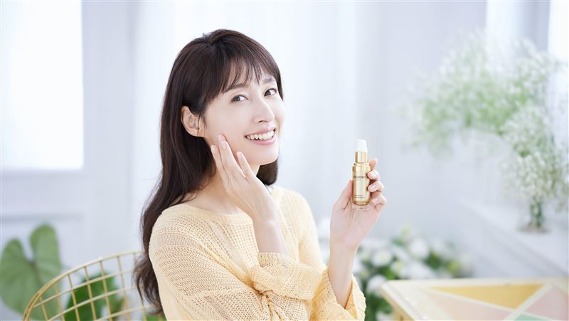 女星田中千繪打造發光美肌的秘訣