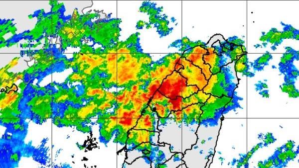 新／大雨狂炸！苗栗縣一級淹水警戒