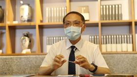 慈濟慈善事業基金會執行長顏博文今（31）天透露，慈濟美國總會與聯合相關組織、其他世界宗教組織及美國政府等都有很好的互動，慈濟也透過各種管道多方尋求洽購合法的疫苗，目前尚在等待具體結果。