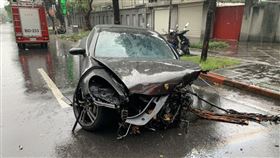 總統官邸車禍 翻攝畫面