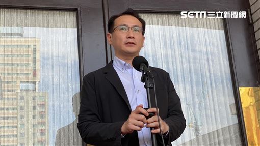 65歲以上免健保費？前綠委：蠻荒唐的