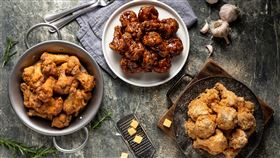 銅盤推出韓式炸雞「加一元多一盒」。（圖／業者提供）