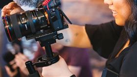 女記者（圖／翻攝自pixabay）