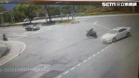 新北市，新店，越級駕駛，闖紅燈，重機，