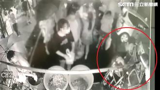 男無罩倒垃圾被提醒　竟怒推清潔隊員