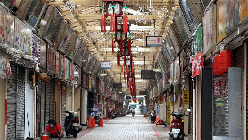 三級警戒後　近3成店家已暫時停業