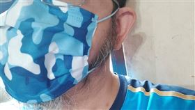 ▲有鬍子的人配戴口罩時容易留下縫隙。（圖／三立新聞網）