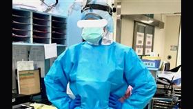 護理師送早餐！負壓病房伯伯不動筷：等妳出去，怕傳染給你▲（圖／翻攝自J個醫生臉書）

