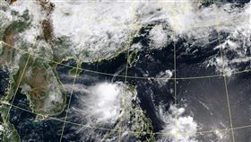今年第三號颱風「彩雲」明（4）日周五距離台灣最接近，一旦颱風的強度維持較久或是減弱速度慢，不排除會發布海上警報。（圖／翻攝自氣象局）