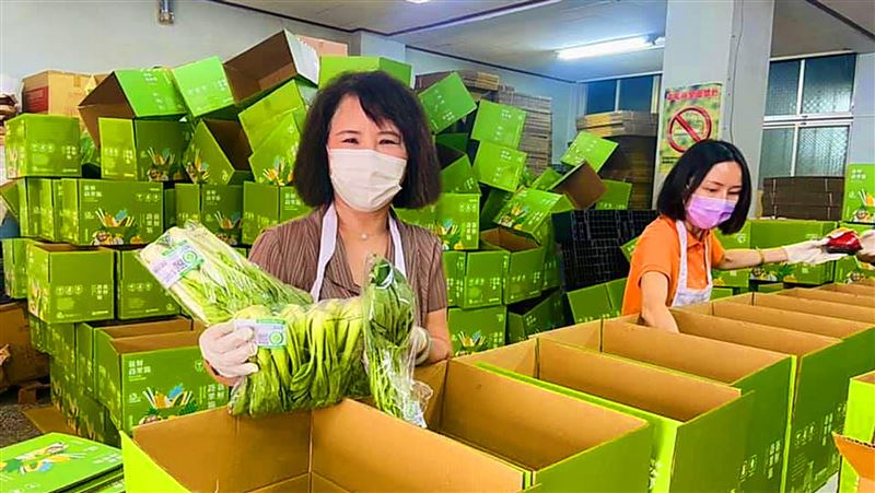 方便在家防疫　嘉義蔬果箱熱銷3千箱