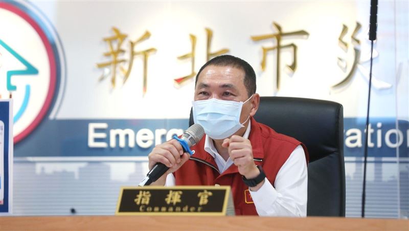 確診男砍護理師還吐痰　侯友宜生氣了