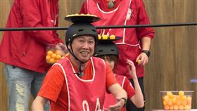 趙正平玩遊戲一直被大家虧。（圖/台視提供）