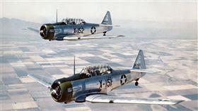 T-6教練機。（圖／翻攝自美國空軍）
