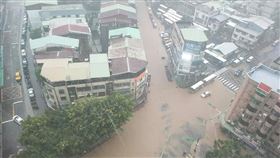 台北市信義區松仁路淹水 翻攝自臉書信義三兩事