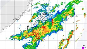 快訊／清晨國家警報！強烈雷雨帶直插　南高屏一級淹水警戒