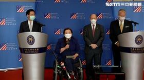 美國三議員美國聯邦參議員達克沃絲（Ladda Tammy Duckworth）、蘇利文（Daniel Scott Sullivan）及昆斯（Christopher Andrew Coons)來台，吳釗燮接機。C-17戰略戰術運輸機