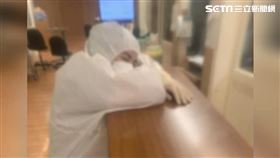 一名護理師林婷在臉書曝光近期的工作照，也分享ICU現況，並拜託大家保護好自己。（圖／護理師林婷授權提供）