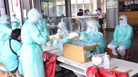0602文化大學快篩,快篩,消毒,文化大學,大倫館,文化大學大倫館4生染疫,(圖/文化大學提供)