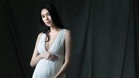 廖奕琁Kelly拍攝孕婦寫真。（圖／凱渥提供）