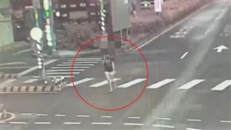 撞爛藍寶堅尼　長髮妹幫頂包畫面曝光