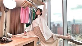 凍齡女神王宇婕居家防疫樂當宅宅　保養首重補水及肌膚清潔