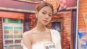 蘿莉塔患有甲狀腺功能低下，需至醫院例行檢查、拿藥。（圖／翻攝自蘿莉塔IG）