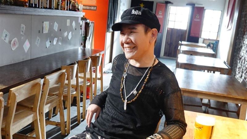 趙傳為生計酒店上班　女公關邀帶出場