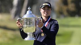 ▲日裔菲律賓籍高爾夫好手笹生優花，追平最年輕封后紀錄。（圖／美聯社／達志影像）
