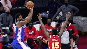 ▲恩比德（Joel Embiid）轟40分，76人扳平戰局。（圖／美聯社／達志影像）