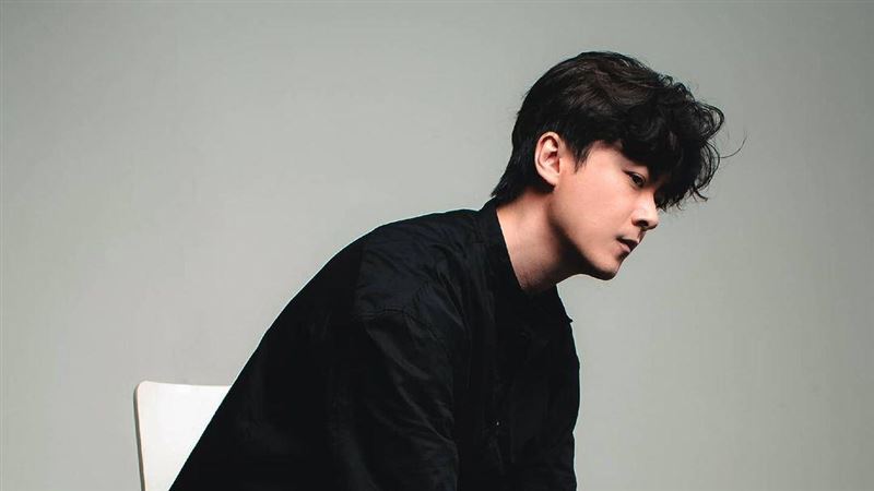 男星驚傳拍戲昏倒　口吐白沫送醫搶救