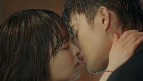 《某一天滅亡來到我家門前》 徐仁國,朴寶英圖／愛奇藝國際站提供